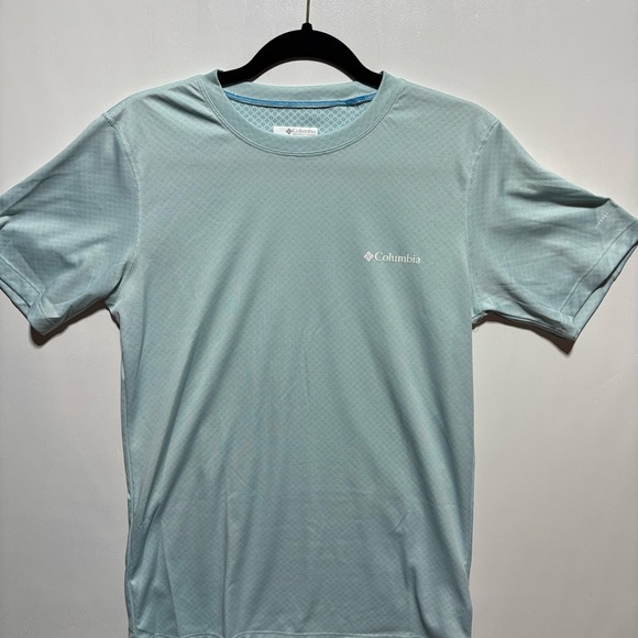 Columbia Men's Sky Blue Short Sleeve Tee - Picture 1 of 3